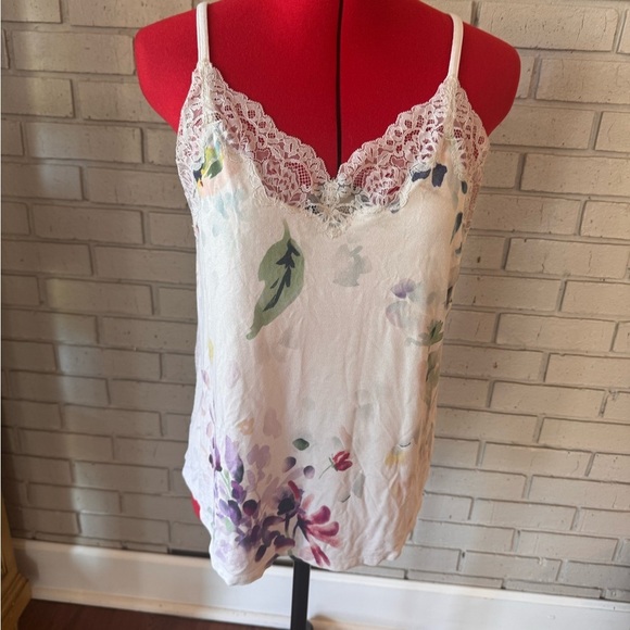 Soma Other - Soma Floral Lace Trim camisole - gray/multi size M great condition